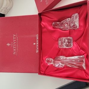 Beautiful Wateeford Crystal 3 piece set of Mother Mary, Joseph and baby Jesus